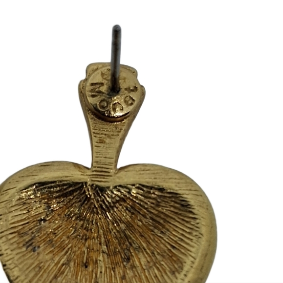 DAZZLING VINTAGE MONET GOLDTONE HEART & PAVE CRYSTAL EARRINGS - Picture 6 of 6